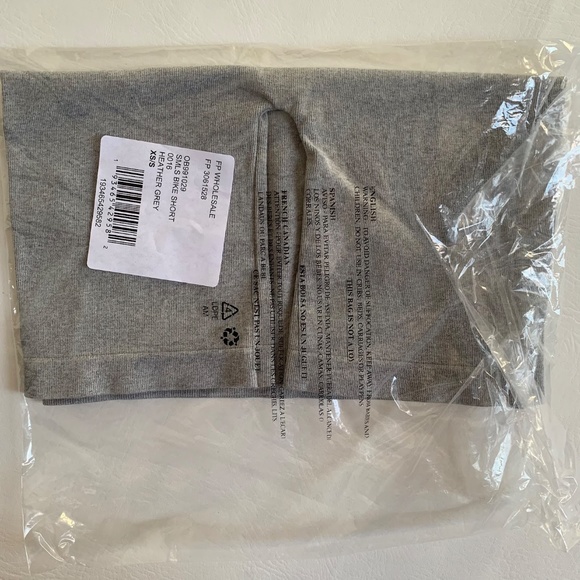 Free People Seamless Bike Shorts Heather Grey XS/S - Picture 8 of 8